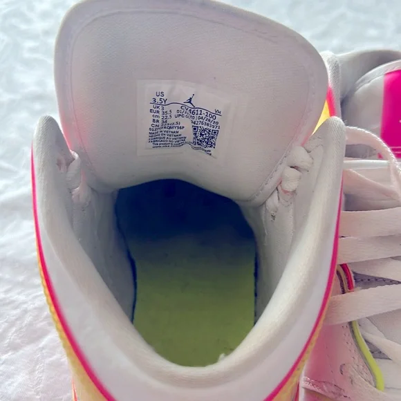 Nike Air Jordan Sneakers - Picture 3 of 5